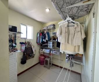 3-bedroom house for sale in La Guacima, Veredas del Arroyo gated community. 3-bedroom house for sale in La Guacima, Veredas del Arroyo gated community.