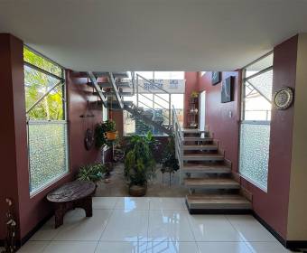 3-bedroom house for sale in La Guacima, Veredas del Arroyo gated community. 3-bedroom house for sale in La Guacima, Veredas del Arroyo gated community.