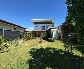 3-bedroom house for sale in La Guacima, Veredas del Arroyo gated community.