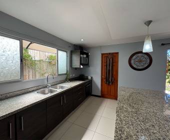 3-bedroom house for sale in La Guacima, Veredas del Arroyo gated community. 3-bedroom house for sale in La Guacima, Veredas del Arroyo gated community.