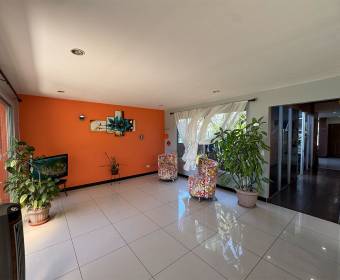 3-bedroom house for sale in La Guacima, Veredas del Arroyo gated community. 3-bedroom house for sale in La Guacima, Veredas del Arroyo gated community.