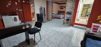 Se vende casa con uso de suelo mixto en San Rafael Abajo 25-1864