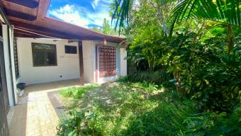 Se vende casa con patio en Zapote San José 26-1223 Se vende casa con patio en Zapote San José 26-1223