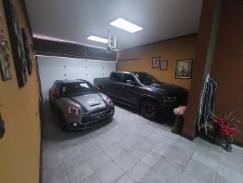 Se vende casa con lote con más 2200 m2 en San Jerónimo Moravia 25-783