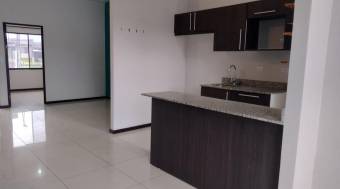 Se vende casa en La Trinidad Moravia 26-352