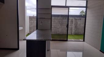 Se vende casa en La Trinidad Moravia 26-352