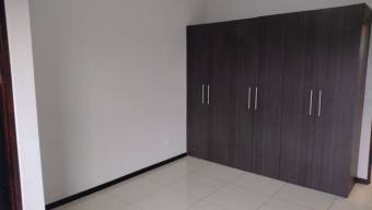 Se vende casa en La Trinidad Moravia 26-352