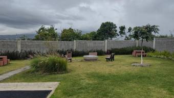 Se vende casa en La Trinidad Moravia 26-352