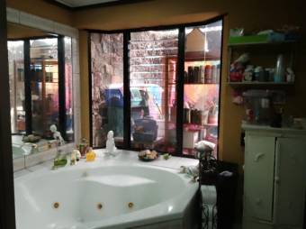 MLS-26-1264 LS VENTA CASA SAN RAFAEL ESCAZU 