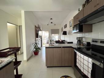 Se alquila casa amueblada en San Antonio Alajuela 26-1280