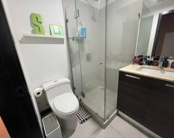 Se vende apartamento en Heredia 26-698