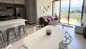 Se vende apartamento en Heredia 26-698