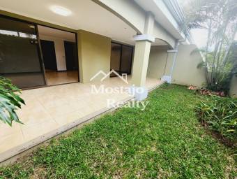 Venta de Casa en Condominio Almeria, Pozos de Santa Ana