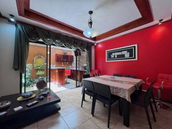 ¡Gran Oportunidad! Venta de Casa Esquinera en Condominio 