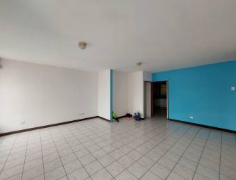 Se vende casa con uso de suelo mixto en Guadalupe San José 26-580