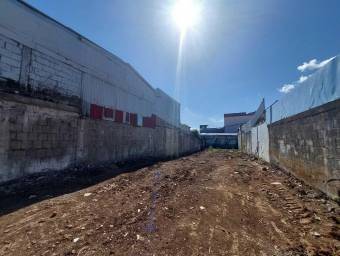 Se vende lote con uso de suelo comercial en Alajuela Centro 25-1355