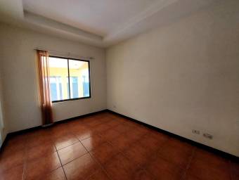 Se vende casa con uso de suelo mixto en Escazú Centro 26-1807