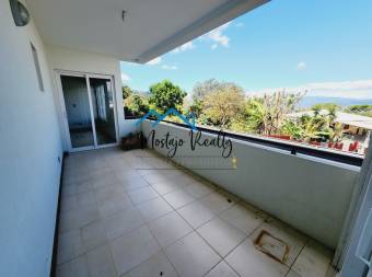 Venta de apartamento amplio en Condominio, San Antonio de Escazú