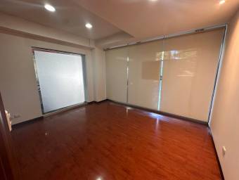 Alquiler de Esplendida Oficina en Santa Ana / Mls. 26-1158 OFC JB