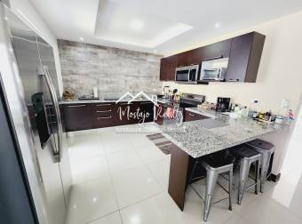 Casa en Venta en Condominio Río Palma, Escazú