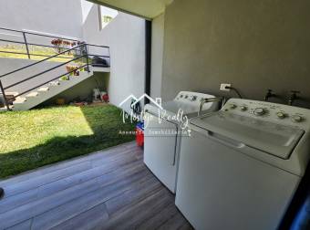 Casa en Venta en Condominio Río Palma, Escazú