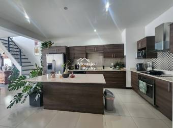 Venta de apartamento, Condominio Novaloft, Santa Ana Centro