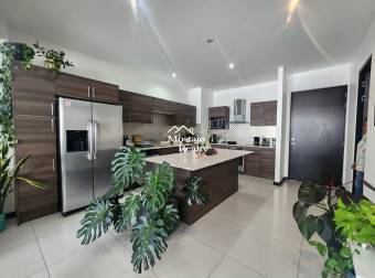 Venta de apartamento, Condominio Novaloft, Santa Ana Centro