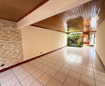 House for sale in Tibás, Cinco Esquinas.