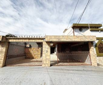 House for sale in Tibás, Cinco Esquinas.