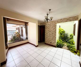 House for sale in Tibás, Cinco Esquinas.