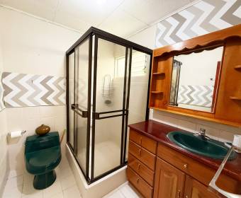 House for sale in Tibás, Cinco Esquinas.