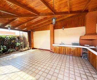 House for sale in Tibás, Cinco Esquinas.