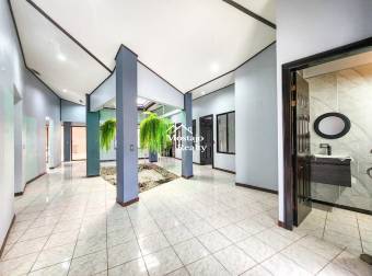 Venta de Casa, Inversion o Vivienda, Santa Ana Centro