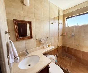 House for sale in Cartago, in a gated community across from the TEC 