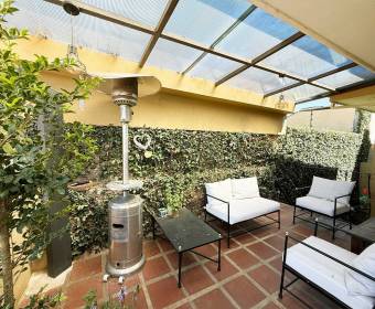 House for sale in Cartago, in a gated community across from the TEC 