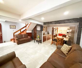 House for sale in Alto de Guadalupe, Goicoechea.