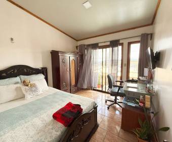 House for sale in Alto de Guadalupe, Goicoechea.