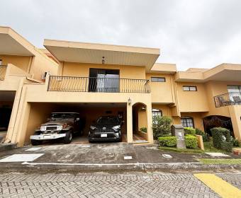 House for Sale in La Ribera de Belén, Private Gated Community.