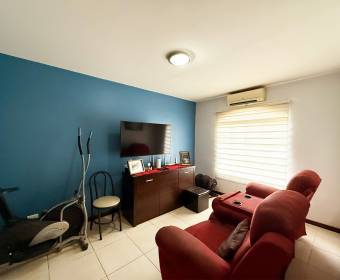 House for Sale in La Ribera de Belén, Private Gated Community.