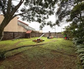 House for Sale in Villa Luisiana Residential Community in San Joaquín de Flores, Heredia.