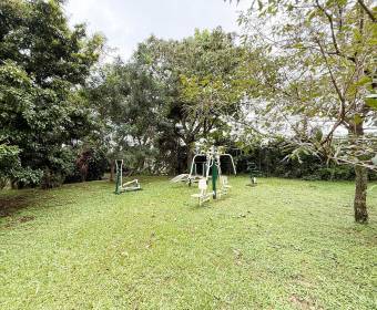 House for Sale in Villa Luisiana Residential Community in San Joaquín de Flores, Heredia.