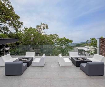 Apartamento de lujo con jardín privado a la venta en Santa Ana, San José Condominio Solaris. Apartamento de lujo con jardín privado a la venta en Santa Ana, San José Condominio Solaris.