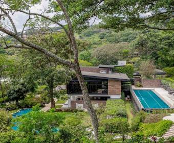 Apartamento de lujo con jardín privado a la venta en Santa Ana, San José Condominio Solaris. Apartamento de lujo con jardín privado a la venta en Santa Ana, San José Condominio Solaris.