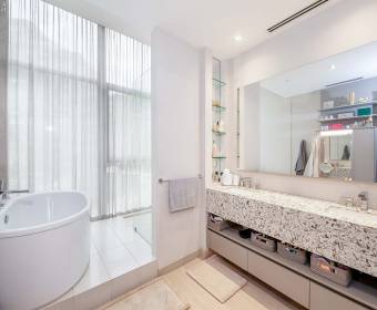 Apartamento de lujo con jardín privado a la venta en Santa Ana, San José Condominio Solaris. Apartamento de lujo con jardín privado a la venta en Santa Ana, San José Condominio Solaris.