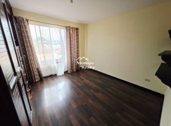 Venta de dos casas, con Uso Mixto, Heredia Centro Venta de dos casas, con Uso Mixto, Heredia Centro