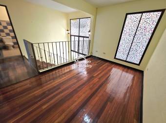 Venta de dos casas, con Uso Mixto, Heredia Centro Venta de dos casas, con Uso Mixto, Heredia Centro