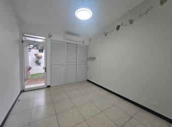 VENTA DE CASA EN CONDOMINIO TERRAZAS DEL NORTE, SAN RAFAEL, ALAJUELA