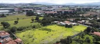 Se vende lote de más de 10500m2 en La Ribera Heredia 25-1615