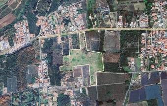 Se vende lote con uso de suelo mixto en San Pablo Heredia 25-729