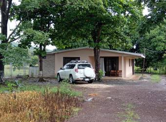 Hermosa vivienda de 140 metros asentada sobre un generoso lote de 2.500 m con ubicación privilegiada